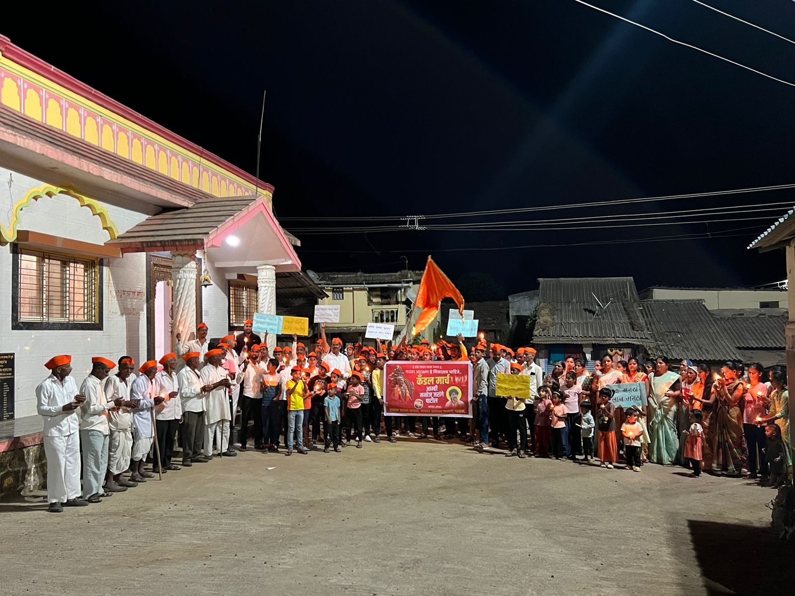 टाकवे गावात काढण्यात आला कॅन्डल मार्च