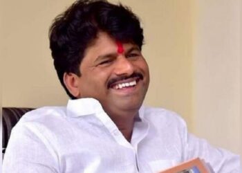 डॉ. सार्थक हिट्टी यांच्या निवासस्थानी आमदार गोपीचंद पडळकर यांची सदिच्छा भेट