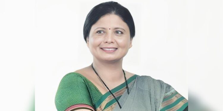 धैर्यशील मोहिते पाटलांसाठी शिवसेनेच्या फायरब्रँड नेत्या सुषमा अंधारे यांची उद्या महूद येथे जाहीर सभा