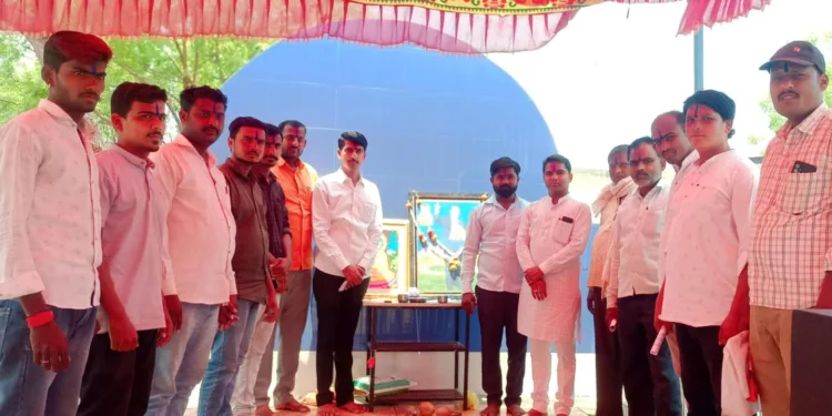 सलगर खुर्द येथे तालुका काँग्रेसच्या वतीने आंबेडकर जयंती साजरी