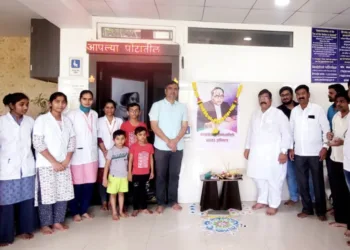 मंगळवेढा मल्टीस्पेशालिटी हॉस्पिटल मध्ये आंबेडकर जयंती साजरी