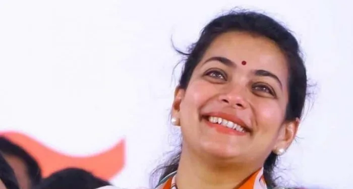 मोठा निर्णय ! आडम मास्तरांच्या पाठिंब्यामुळे प्रणिती शिंदे यांचे बळ वाढले