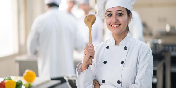 मंगळवेढा सांगोला रोडवरील हॉटेल आयपीएल ग्रँड फॅमिली रेस्टॉरंटचा आज शुभारंभ ; मंगळवेढ्यातील तीन युवा उद्योजकांची हॉटेल व्यवसायात एन्ट्री