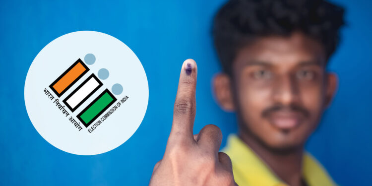 लोकशाहीच्या सर्वात मोठ्या उत्सवाची मरवडे नगरीत जय्यत तयारी, गुलाब पुष्पाने होणार मतदारांचे स्वागत ; ग्रामसेविका राखी जाधव