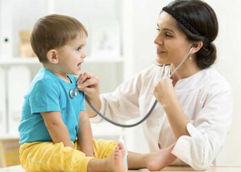 पंढरपूर येथील बालकातील जन्मजात व्यंग निदान व समुपदेशन शिबिरात ५१ बालकांची मोफत तपासणी