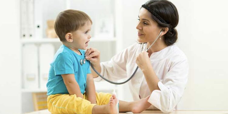 पंढरपूर येथील बालकातील जन्मजात व्यंग निदान व समुपदेशन शिबिरात ५१ बालकांची मोफत तपासणी