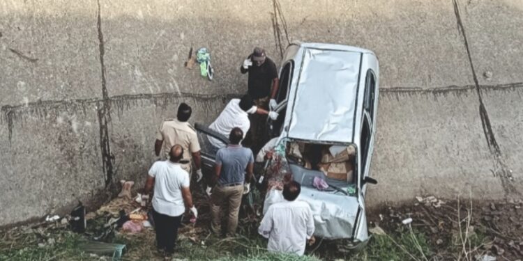 काळाचा घाला ! सांगली जिल्ह्यातील तासगावजवळ भीषण अपघात, ऑल्टो कार कॅनॉलमध्ये कोसळून एकाच कुटुंबातील सहा जणांचा मृत्यू