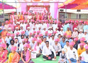 वीस वर्षानंतर सवंगडी एकत्र आले आणि रंगला स्नेहमेळावा ; उपजिल्हाधिकारी अभयसिंह मोहिते यांचीही उपस्थिती