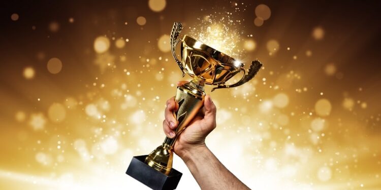 डॉ.चंद्रशेखर हिट्टी, डॉ.चंद्रमणी उमराणी व डॉ.कैलास सनमडीकर यांना वैद्यरत्न पुरस्कार जाहीर