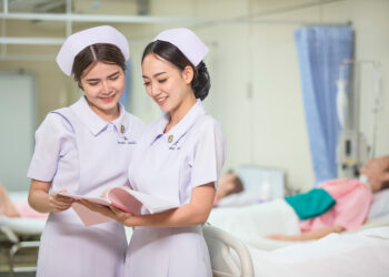 नर्सिंग अभ्यासक्रमाच्या सीईटीसाठी राज्यभरातून तब्बल 58 हजार अर्ज ; महाराष्ट्रातील विद्यार्थ्यांना नर्सिंगची भुरळ