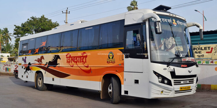 वारकऱ्यांसाठी गुड न्यूज ! यंदा वारीसाठी एसटीच्या पाच हजार गाड्या ; ग्रुप बुकिंग केल्यास थेट दारातून पंढरपूरला गाडी, वारकऱ्यांच्या सेवेसाठी महामंडळाचा मोठा निर्णय