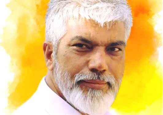 मुख्यमंत्री एकनाथ शिंदे यांच्या ताफ्यातील पालकमंत्री दादा भुसे यांची गाडी पोलिसांनी अडवली ; भुसे झाले प्रचंड आक्रमक, पोलिसांना विचारला जाब, पुढे काय झाले?