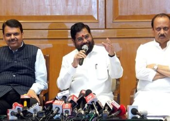 मराठ्यांप्रमाणेच ओबीसींसाठीही मंत्रिमंडळाची उपसमिती ; सह्याद्रीवर दोन तास चाललेल्या मॅरेथॉन बैठकीत काय काय झाले?