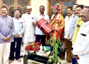 वकिली क्षेत्रात ॲड. श्रीराम चौधरी यांनी आपल्या कार्यकर्तृत्वाने नावलौकिक प्राप्त करावा : उद्योजक संजय आवताडे