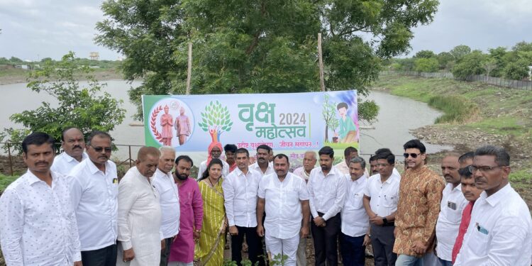 संतभूमी म्हणून सर्वदूर ओळख असलेल्या मंगळवेढ्याची आता वृक्षभूमी म्हणून नवी ओळख निर्माण होईल : आमदार समाधान आवताडे, मंगळवेढ्यात वृक्षमहोत्सव २०२४ योजनेचा मोठ्या उत्साहात प्रारंभ