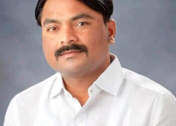 जत तालुका कृषी विभागाचा अनागोंदी कारभार, दुष्काळी तालुक्यातील शेतकऱ्यांची क्रूर चेष्टा ; मंगळवारी तालुका कृषी अधिकारी यांना घेराव घालणार : तमनगौडा रवीपाटील