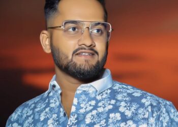 35 गावचा पाणीप्रश्न लवकर मार्गी लागावा यासाठी लवंगी येथील युवकाची अनवाणी पायी वारी, पाणी प्रश्नासाठी विठ्ठलाला घालणार साकडे : संग्राम माने