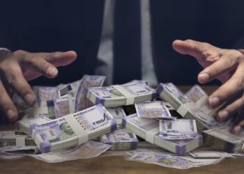 बापरे ! सोलापुरात तब्बल पावणे तीन कोटी रुपयांची फसवणूक ; पती-पत्नी विरुद्ध जेलरोड पोलीस ठाण्यात गुन्हा दाखल