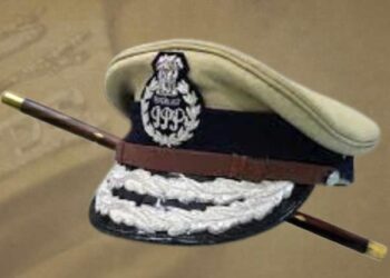 राज्यातील 15 वरिष्ठ पोलीस अधिकाऱ्यांच्या बदल्या ; राज्याच्या गृहमंत्रालयाने सोमवारी बदल्यांचे आदेश केले जारी