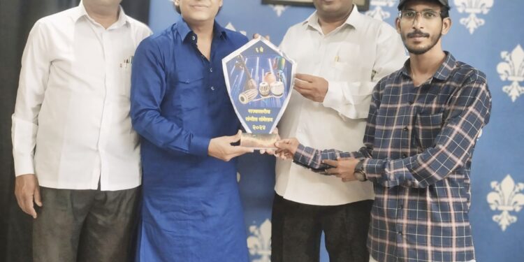 सुरसंगम ग्रुपने संगीत चळवळ टिकवून ठेवली आहे ही संगीतप्रेमीच्या दृष्टीने अभिमानाची गोष्ट : महागायक मोहमद अयाज