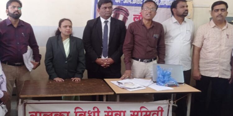 दिवाणी व फौजदारी न्यायालय मंगळवेढा येथील महालोक अदालत मध्ये 150 प्रकरणे निकाली ; 3 कोटी 29 लाख 29 हजार 769 रुपये रकमेची तडजोड