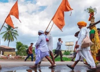 वारकऱ्यांच्या सेवेसाठी प्रशासन सज्ज ! आषाढी वारीतील वारकऱ्यांना पिण्यासाठी 299 टँकरने शुद्ध पाणीपुरवठा करण्याचे नियोजन : जिल्हा परिषदेच्या मुख्य कार्यकारी अधिकारी मनीषा आव्हाळे