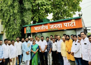 कर्नाटकच्या माजी मंत्री व निपाणीच्या आमदार शशिकला जोल्ले यांची भारतीय जनता पार्टीचे नेते डॉ. सार्थक हिट्टी यांच्या निवासस्थानी सदिच्छा भेट