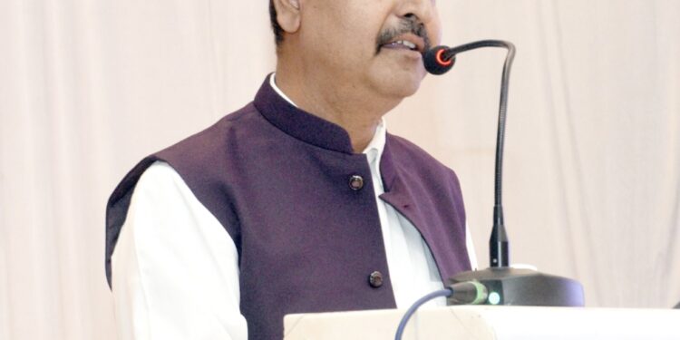 अभिमानास्पद ! रोटरी क्लब ऑफ लातूर मिडटाऊनचे रो. रविंद्र बनकर रोटरी डिस्ट्रिक्ट 3132 च्या 2023-24 च्या बेस्ट प्रेसिडेंट अवॉर्डने सन्मानित ; लातूरमध्ये जल्लोष तर बनकरांवर अभिनंदनाचा वर्षाव