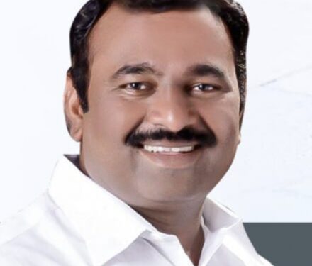 मंगळवेढा तालुक्यातील गावोगावच्या वाड्या वस्त्यांना जोडणाऱ्या परंतु आराखड्यात नसलेल्या रस्त्यांची ग्रामपंचायतीकडे नोंद करा : आमदार समाधान आवताडे