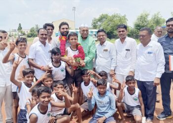 मंगळवेढा तालुकास्तरीय शालेय क्रीडा स्पर्धांमधील 14 वर्षाखालील खो खो स्पर्धेत हनुमान विद्यामंदिर मरवडे संघाचा तालुक्यात प्रथम क्रमांक ; जिल्हास्तरीय स्पर्धेसाठी निवड