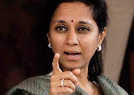 मोठी बातमी ! माझी सुरक्षा व्यवस्था तात्काळ काढून घ्या, बारामतीच्या खासदार सुप्रिया सुळे यांची गृहमंत्री देवेंद्र फडणवीस यांना विनंती ; ‘हे’ मोठे कारण आले समोर