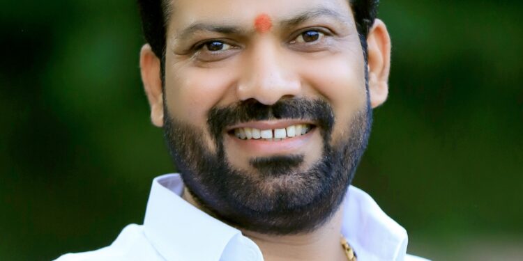 पंढरपूर-मंगळवेढा विधानसभा मतदारसंघाच्या विकासाचे पाहिलेले स्वप्न पूर्ण करण्यासाठी मला संधी द्या : अनिल सावंत, पंढरपूर येथील होम मिनिस्टर कार्यक्रमाला महिलांचा अभूतपूर्व प्रतिसाद