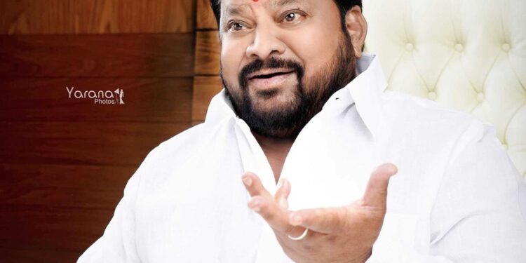 अजितदादांचा शिलेदार सांगोला विधानसभेच्या मैदानात उतरताच विद्यमान आमदार शहाजीबापू पाटील ॲक्शन मोडवर ; ‘सोन्याच्या सांगोल्याची सोनेरी माणसं’ हा मुंबईतील सांगोलकरांचा आज स्नेहबंधन मेळावा, सांगोल्यात विधानसभेला तिरंगी लढत अटळ?