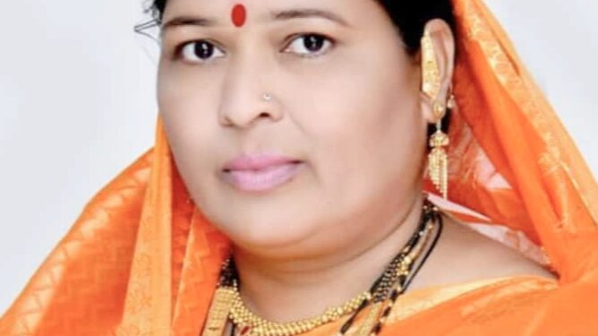 विकासाच्या वाटेवर ! मरवडे ग्रामपंचायतीच्या विकास कामांचा अहवाल आज प्रकाशित, गावविकास आघाडीच्या माध्यमातून मरवडेत 6 कोटी रुपयांच्या विकास कामांचा टप्पा पूर्ण ; सरपंच अंजना चौधरी