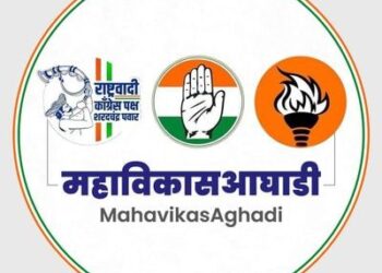 मविआचा जाहीरनामा ! राज्यातील प्रत्येक मुलीला एक लाख रुपये देणार, महिला कर्मचाऱ्यांना मासिक पाळीच्या दोन दिवस ऐच्छिक रजा, महिलांना मोफत बस प्रवास, 500 रुपयात गॅस सिलेंडर, शेतकऱ्यांच्या कर्जमाफीसह मोफत वीज ; महाविकास आघाडीच्या जाहीरनाम्यात मोठ्या घोषणा