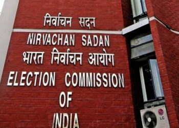 मोठी बातमी ! महाराष्ट्र विधानसभा निवडणुकीत पैशांचा महापूर ; भुलेश्वर मधून 2.3 कोटी तर शिवडीत 1.10 कोटी जप्त, सोलापूर ग्रामीण पोलिसांकडूनही मोठी कारवाई