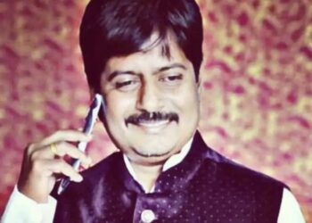 ‘मुलीची काळजी घ्या, मला माफ करा’ अशी चिठ्ठी लिहून बार्शी येथील प्राथमिक शिक्षकाने संपवले जीवन ; पालघरमधील मन सुन्न करणाऱ्या घटनेने शिक्षण क्षेत्रात खळबळ