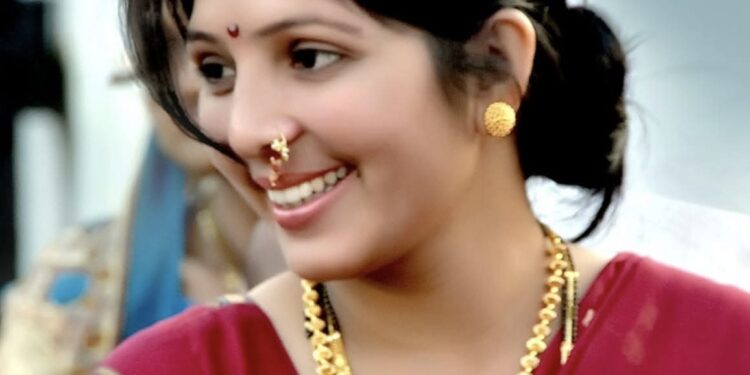 खळबळजनक ! पोलीस असलेल्या वर्गमित्रानेच केला 36 वर्षीय महिलेचा गळा आवळून खून ; शौचालयाच्या टाकीत लपवला मृतदेह, बडतर्फ पोलीस कर्मचारी असलेल्या आरोपीला अटक