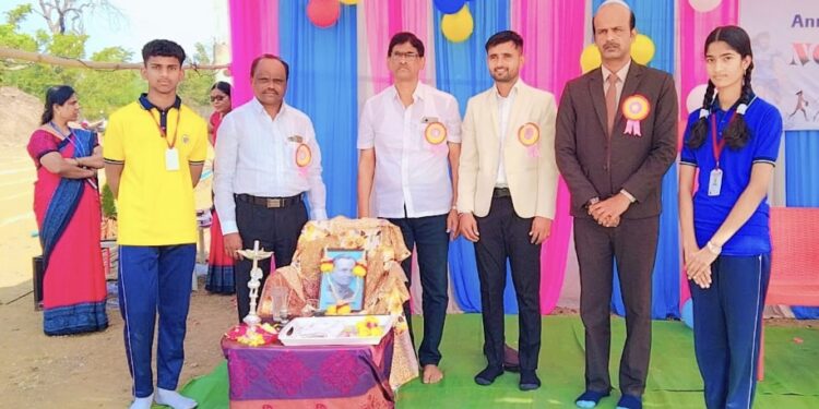 उदयसिंह मोहिते पाटील इंग्लिश मिडियम प्रशालेत NOVA 2K24 क्रीडा महोत्सव उत्साहात संपन्न ; सागर लेंगरे, रामचंद्र दत्तू, प्रा. संजय शिवशरण, डॉ. नंदकुमार शिंदे, शरदिनी काळे यांची उपस्थिती