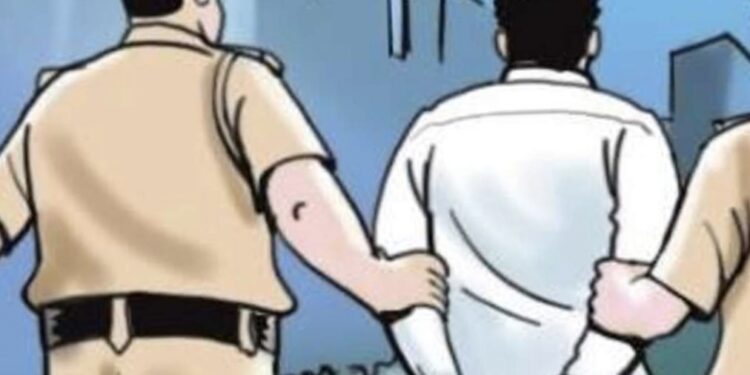 धक्कादायक ! मद्यप्राशन करून एसटी चालकाने चालवली भरधाव वेगाने बस, 46 प्रवाशांचा जीव टांगणीला ; राज्य परिवहन महामंडळाच्या अधिकाऱ्याच्या फिर्यादीवरून बस चालकाविरोधात पोलिसात गुन्हा दाखल