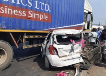 मोठी बातमी ! पुण्यात सुसाट कंटेनरचा थरार, समोर येईल त्याला धडक, तीन महिलांसह दहा ते पंधरा जणांना उडवले ; मद्यधुंद चालकाला पोलिसांनी केले जेरबंद, भीषण अपघाताने पुणे हादरले