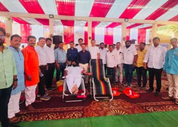 स्तुत्य उपक्रम ! मंगळवेढा येथील सार्वजनिक शिवजयंती उत्सव मंडळाच्या रक्तदान शिबिरात 356 जणांचे रक्तदान ; ऐन उन्हाळ्यात रक्तसंकलनाची मंडळाची परंपरा कायम