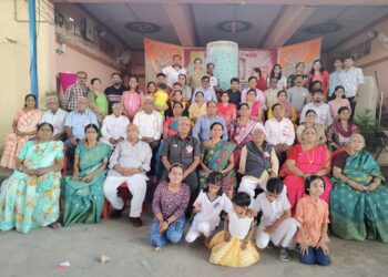 ऋणानुबंध ! मरवडेकर कुलकर्णी परिवाराने स्नेह मेळाव्यातून दिले एकीचे दर्शन, पांडुरंग कुलकर्णी यांचा पुढाकार ; नव्या पिढीसमोर ठेवला आदर्श, राज कुलकर्णी संपादित ‘एकोपा’ स्मरणिकेचेही झाले प्रकाशन