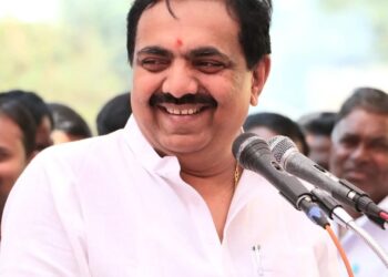 मोठी बातमी ! ज्येष्ठ नेते शरद पवारांची साथ सोडत प्रदेशाध्यक्ष आमदार जयंत पाटील राष्ट्रवादीला सोडचिठ्ठी देणार? स्वतःच माहिती देत जयंत पाटील म्हणाले…