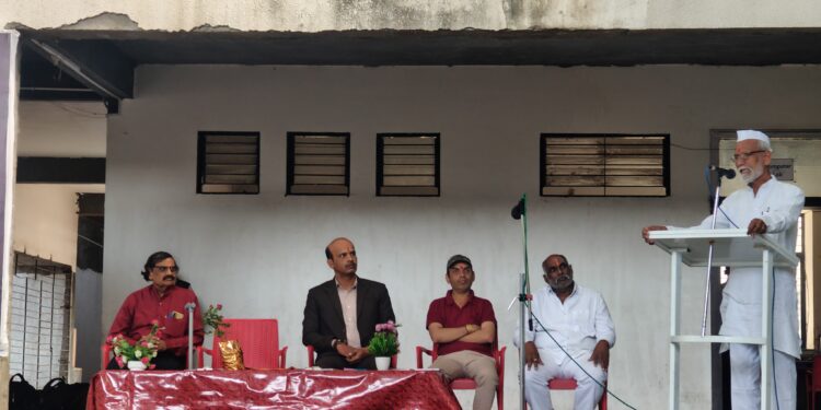 उदयसिंह मोहिते पाटील इंग्लिश मिडियम प्रशालेत मराठी भाषा गौरव दिन उत्साहात साजरा ; अशोक महाराज मोरे यांची प्रमुख उपस्थिती