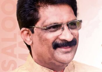 कोल्हापूर जिल्हा नाभिक दुकान मालक जनसेवा संघातर्फे सलून मॅनेजमेंट व फायनान्शियल मॅनेजमेंट या विषयावर चर्चासत्र संपन्न : अध्यक्ष श्रीकांत झेंडे