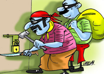 हायप्रोफाईल चोर ! चोरी करण्यासाठी तो चक्क विमानाने सोलापूरला यायचा ; विमानाने जाऊन चोरी करणाऱ्या चोराच्या सोलापूर पोलिसांनी मुसक्या कशा आवळल्या?