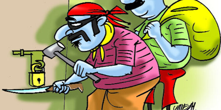 हायप्रोफाईल चोर ! चोरी करण्यासाठी तो चक्क विमानाने सोलापूरला यायचा ; विमानाने जाऊन चोरी करणाऱ्या चोराच्या सोलापूर पोलिसांनी मुसक्या कशा आवळल्या?