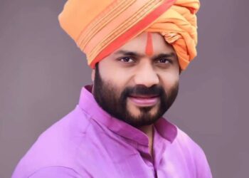 मोठी बातमी ! माझे राजकारण संपले तरी चालेल पण शरद पवारांसमोर कधीच झुकणार नाही : ग्रामविकास मंत्री जयकुमार गोरे