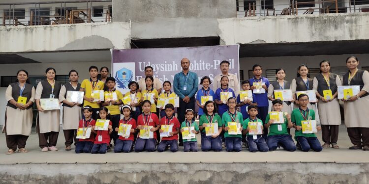 कौतुकास्पद ! मंगळवेढा येथील उदयसिंह मोहिते पाटील इंग्लिश मीडियम स्कूलचे ऑलिम्पियाड परीक्षेत घवघवीत यश ; 28 विद्यार्थ्यांना सुवर्णपदक